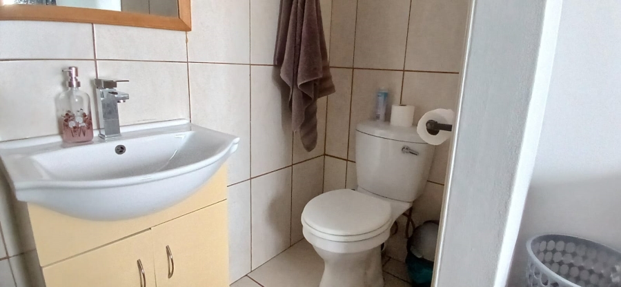 2 Bedroom Property for Sale in Morelig Free State